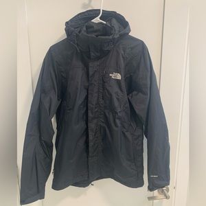 North face wind and rain coat. Lightweight.